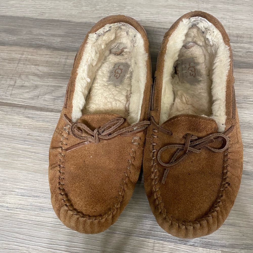 UGG suede moccasins womens 8